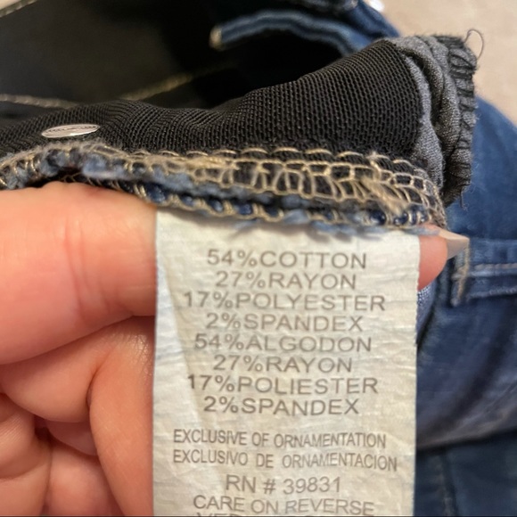 Jolt Denim Shorts - Picture 4 of 4